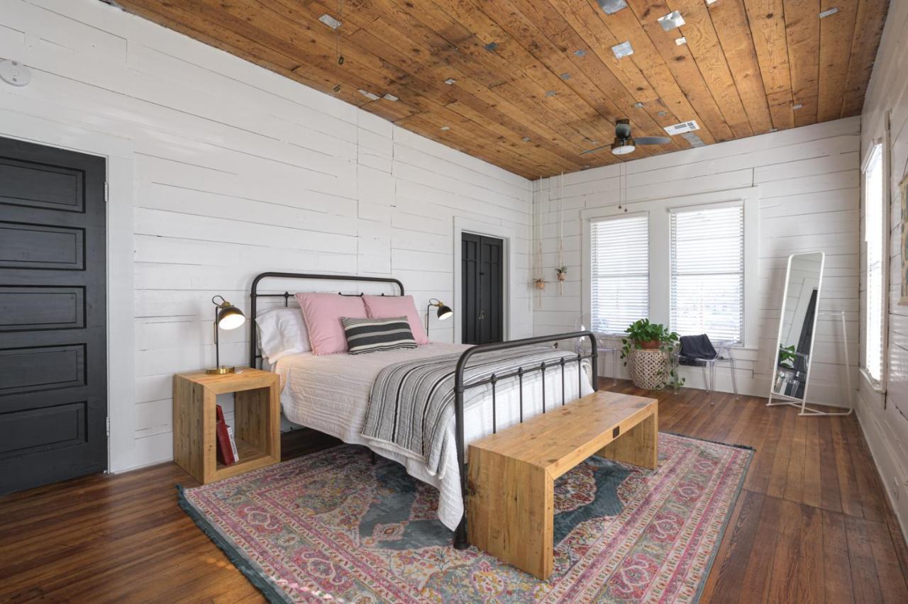 ווייקו Restored 1930S Uptown Bungalow 2 Min. To Magnolia מראה חיצוני תמונה