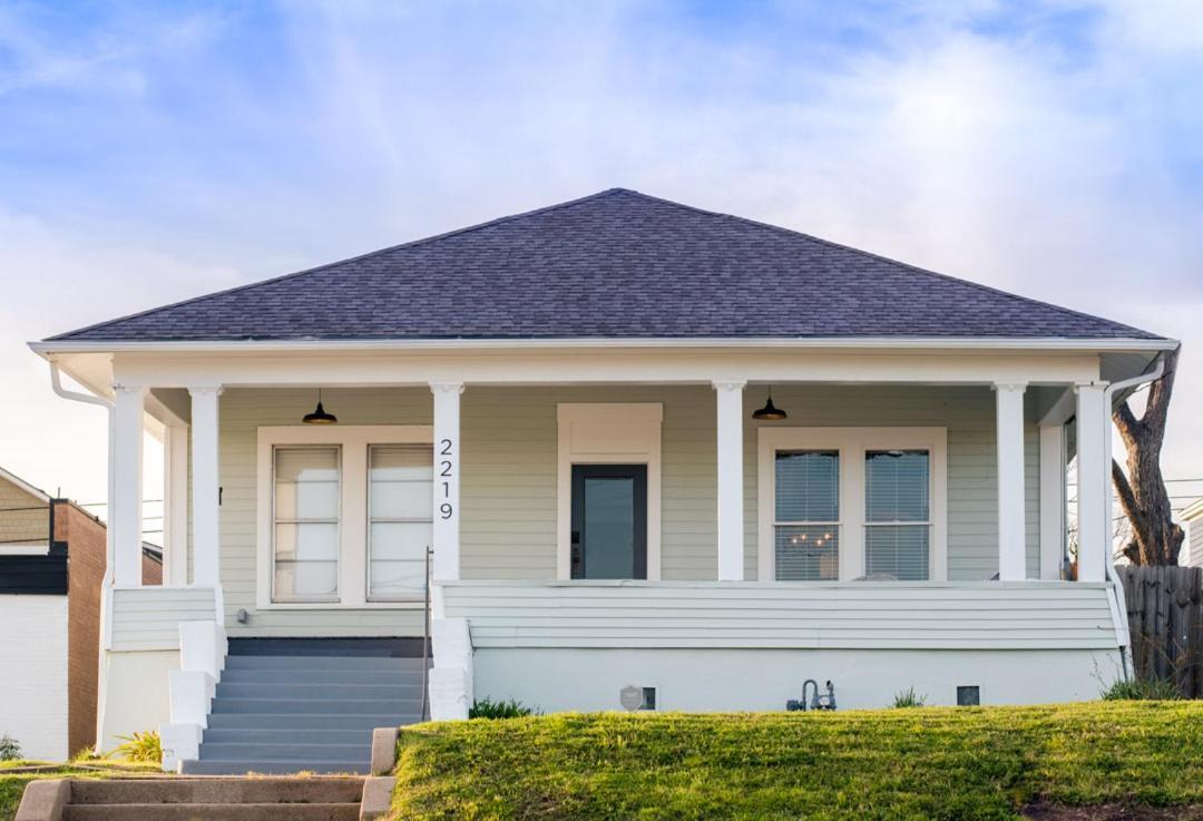 ווייקו Restored 1930S Uptown Bungalow 2 Min. To Magnolia מראה חיצוני תמונה